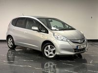 Begagnad Honda Jazz Hybrid 102 HK (75 kW) 2015 Silver Halvkombi