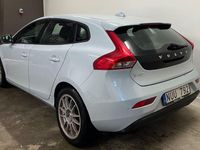 Begagnad Volvo V40 116 HK (85 kW) 2013 Ljusblå (blå) Kombi