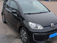 Begagnad VW e-up! 61 kW (83 HK) 2021 Deep black pearl (2t2t) Halvkombi