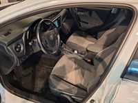 begagnad Toyota Auris Touring Sports Hybrid e-CVT, 136hk Comfort