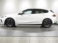 Begagnad BMW 120 M Sport 2026 Vit Halvkombi