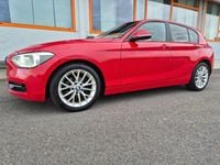 Begagnad BMW 118 Sport Line 143 HK (105 kW) 2012 Röd Halvkombi