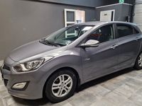 begagnad Hyundai i30 5-dörrar 1.6 CRDi Euro 5 (110 HK ) 6400 mil