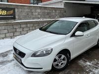 Begagnad Volvo V40 Momentum 116 HK (85 kW) 2015 Vit