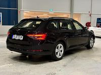 Begagnad Skoda Superb 2023 Svart Kombi