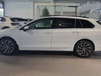 begagnad VW Golf VIII Sportscombi 1.5 eTSI DSG, 130hk, 2024 Drag, P-Värmare