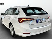 begagnad Skoda Octavia Kombi Ambition M-hev TSI110 DSG Drag/P-sensore