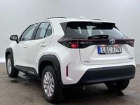Begagnad Toyota Yaris Cross Active 92 HK (67 kW) 2023 Vit SUV