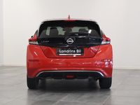 Begagnad Nissan Leaf N-Connecta 110 kW (150 HK) 2023 Röd Halvkombi
