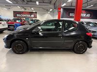 Begagnad Peugeot 206 88 HK (64 kW) 2000 Svart Halvkombi