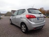 Begagnad Kia Venga 90 HK (66 kW) 2010 Silver Halvkombi