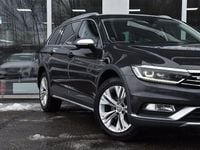 Begagnad VW Passat Alltrack Executive 220 HK (161 kW) 2018 Grå Kombi