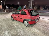 Begagnad Opel Corsa 75 HK (55 kW) 2001 Röd Halvkombi