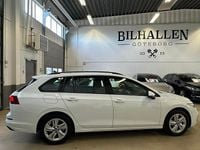 Begagnad VW Golf VIII 150 HK (110 kW) 2021 Vit Kombi