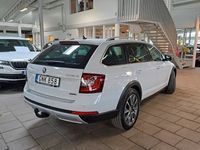 begagnad Skoda Octavia Scout 2.0 TDI 184 DSG 4x4 Business SE.SPEC