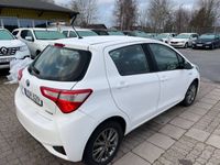 begagnad Toyota Yaris Hybrid AUT 5DR ACTIVE CARPLAY 2-ÅRS GARANTI