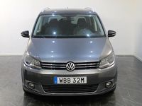 Begagnad VW Touran Comfortline 105 HK (77 kW) 2011 Mörkgrå Minibuss