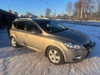 Begagnad Kia Ceed Sportswagon 128 HK (94 kW) 2012 Silver Kombi