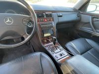 begagnad Mercedes E320 4MATIC W210 Elegance drag