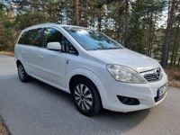 Begagnad Opel Zafira 141 HK (103 kW) 2010 Vit Minibuss