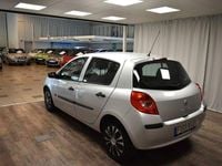 Begagnad Renault Clio II 112 HK (82 kW) 2007 Ljusgrå Halvkombi