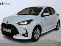 Ny Toyota Yaris Hybrid 2025 Vit Halvkombi