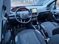 begagnad Peugeot 208 5-dörrar 1.2 VTi 82hk