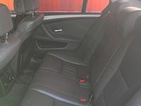 Begagnad BMW 525 218 HK (160 kW) 2008 Grå blå Sedan