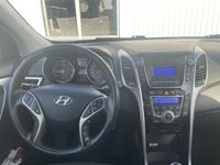 begagnad Hyundai i30 Kombi 1.6 CRDi Euro 5 + Drag