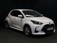 Begagnad Toyota Yaris Hybrid 116 HK (85 kW) 2021 Vit Halvkombi