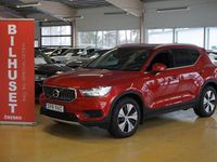Begagnad Volvo XC40 Momentum 211 HK (155 kW) 2022 Röd SUV