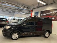 begagnad Fiat Doblò 1.3 Multijet PDC Låg årsskatt Farthållare SoV