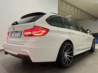 begagnad BMW 330 i xDrive 252hk M-Sport Navi/Shadow/19" Fälgar