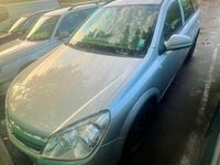 Begagnad Opel Astra 110 HK (80 kW) 2010 Grå metallisk
