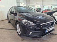 Begagnad Volvo V40 150 HK (110 kW) 2016 Svart Halvkombi