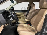 Begagnad Mitsubishi Outlander 150 HK (110 kW) 2015 Mörkgrå SUV