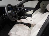 Begagnad BMW 550e Comfort Edition 313 HK (230 kW) 2025 Grå Kombi