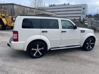 begagnad Dodge Nitro 4.0 V6 AWD defekt motor knackar