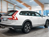 begagnad Volvo V90 CC D4 AWD Momentum Advanced Kamrem Bytt