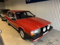 Begagnad Volvo 740 116 HK (85 kW) 1988 Röd Sedan
