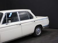 Begagnad BMW New Class 101 HK (74 kW) 1969 Vit Sedan