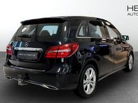 Begagnad Mercedes B200 136 HK (100 kW) 2015 Svart Minibuss