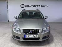 Begagnad Volvo V70 Momentum 200 HK (147 kW) 2009 Ljusbrun Kombi