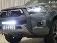 begagnad Toyota HiLux 2.8 204HK Invincible Kåpa LED-Ramp GPS JBL Moms