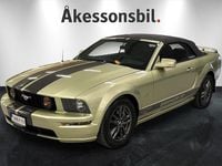 Begagnad Ford Mustang GT 301 HK (221 kW) 2006 Lgrön Cab