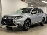 Begagnad Mitsubishi Outlander 150 HK (110 kW) 2016 Silver SUV