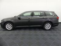 begagnad VW Passat Sportscombi 1.5 TSI Fjärrstyrd Värmare Drag Navi