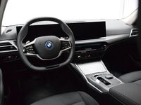 Begagnad BMW 330 Shadowline 292 HK (214 kW) 2025 Svart solid Kombi