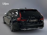 Begagnad Volvo V90 Core 350 HK (257 kW) 2023 Svart Kombi