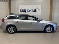 Begagnad Volvo V60 Ocean Race 181 HK (133 kW) 2015 Silver Kombi